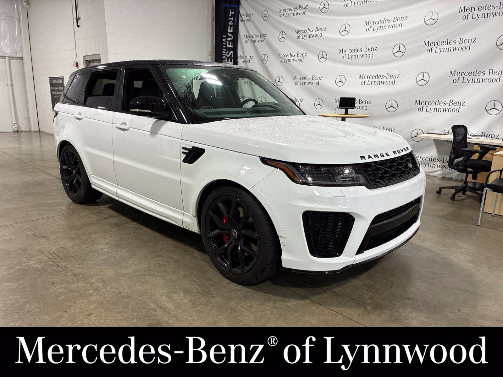Used 2020 Land Rover Range Rover Sport SVR AWD/4WD image 1