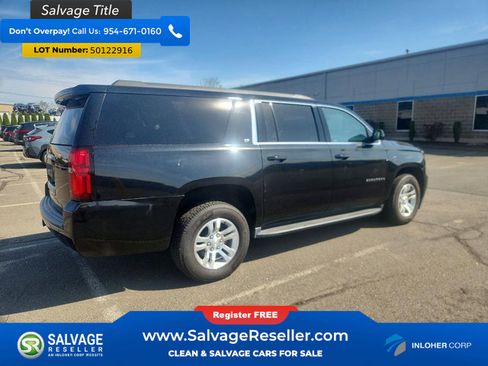Used 2017 Chevrolet Suburban LT image 4