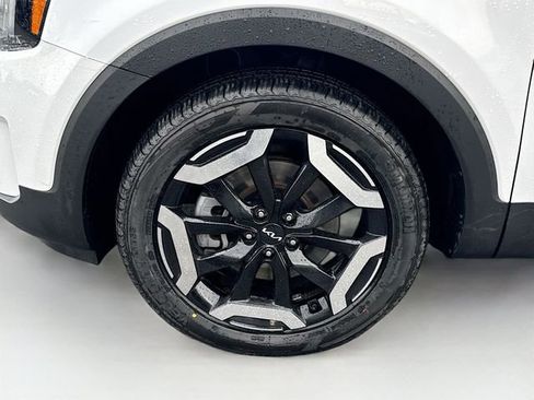 Certified 2023 Kia Telluride S w/ S Sunroof Package image 36