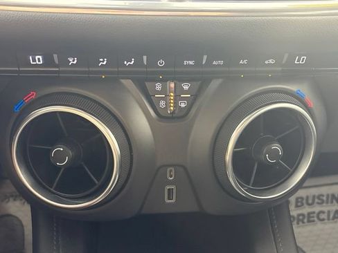 Used 2020 Chevrolet Blazer LT w/ LPO, Floor Liner Package FWD image 35