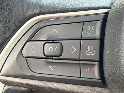 Used 2022 Jeep Grand Cherokee L Limited w/ Trailer Tow Group (B) image 33