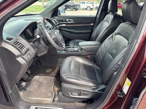 Used 2018 Ford Explorer Platinum AWD/4WD image 17