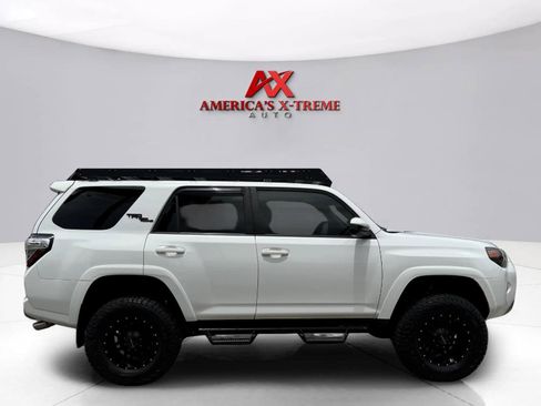 Used 2019 Toyota 4Runner TRD Off-Road AWD/4WD image 7