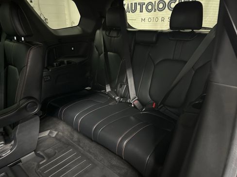 Used 2025 Honda Pilot TrailSport image 26