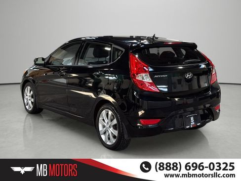 Used 2014 Hyundai Accent SE FWD image 3