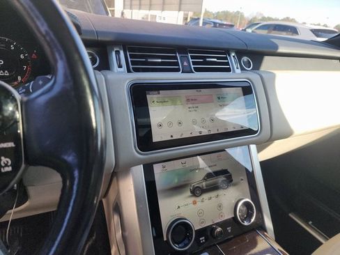 Used 2019 Land Rover Range Rover HSE image 6