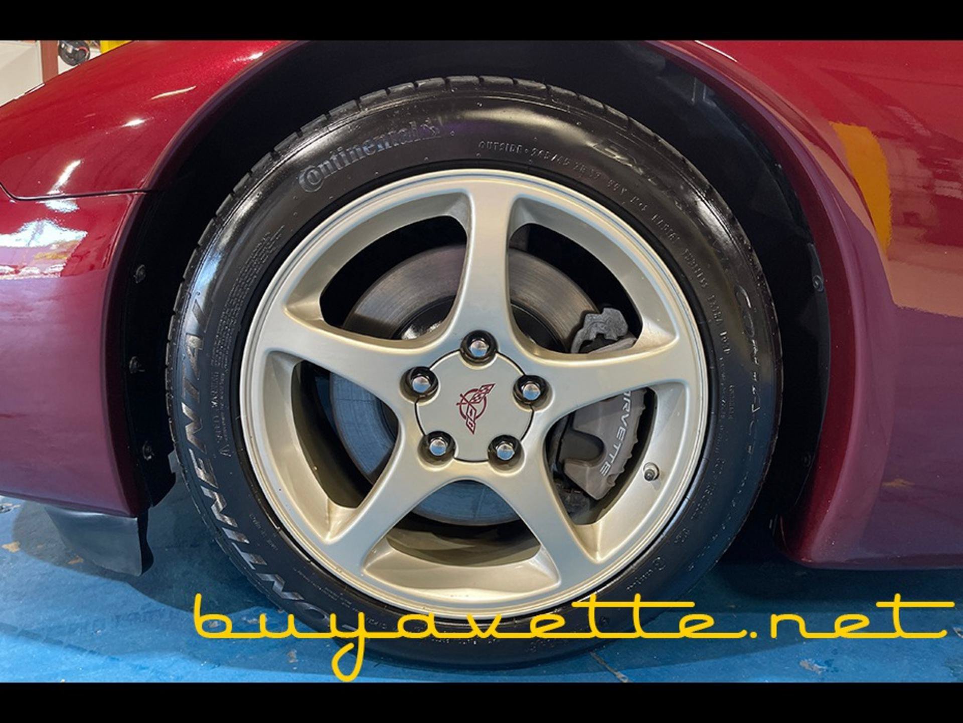 Used 2003 Chevrolet Corvette Coupe w/ Preferred Equipment Group RWD image 8