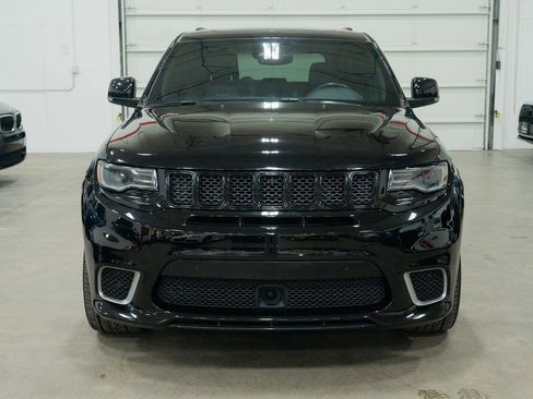 Used 2018 Jeep Grand Cherokee SRT w/ Trailer Tow Group IV image 2
