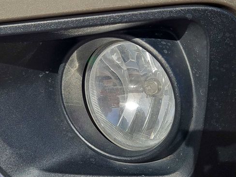 Used 2020 Chevrolet Traverse LT image 11