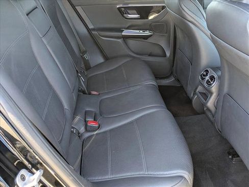 Used 2023 Mercedes-Benz GLC 300 4MATIC image 19