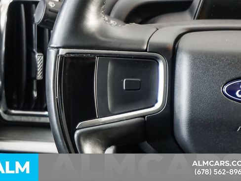 Used 2025 Ford Expedition Platinum AWD/4WD image 31