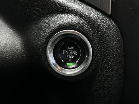 Used 2020 GMC Sierra 1500 Denali w/ Denali Ultimate Package AWD/4WD image 24