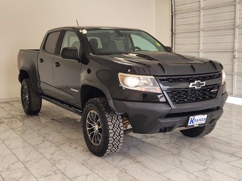 Used 2019 Chevrolet Colorado ZR2 AWD/4WD image 3