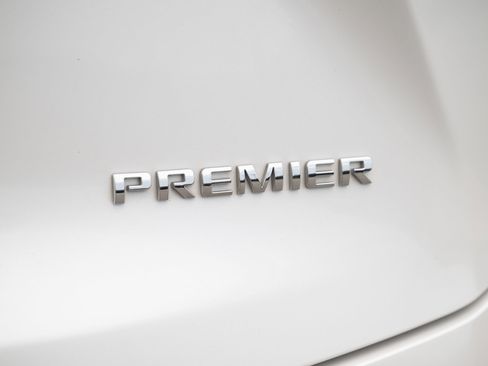 Used 2022 Chevrolet Blazer Premier w/ Enhanced Convenience Package image 13