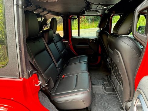Used 2018 Jeep Wrangler Unlimited Rubicon AWD/4WD image 20
