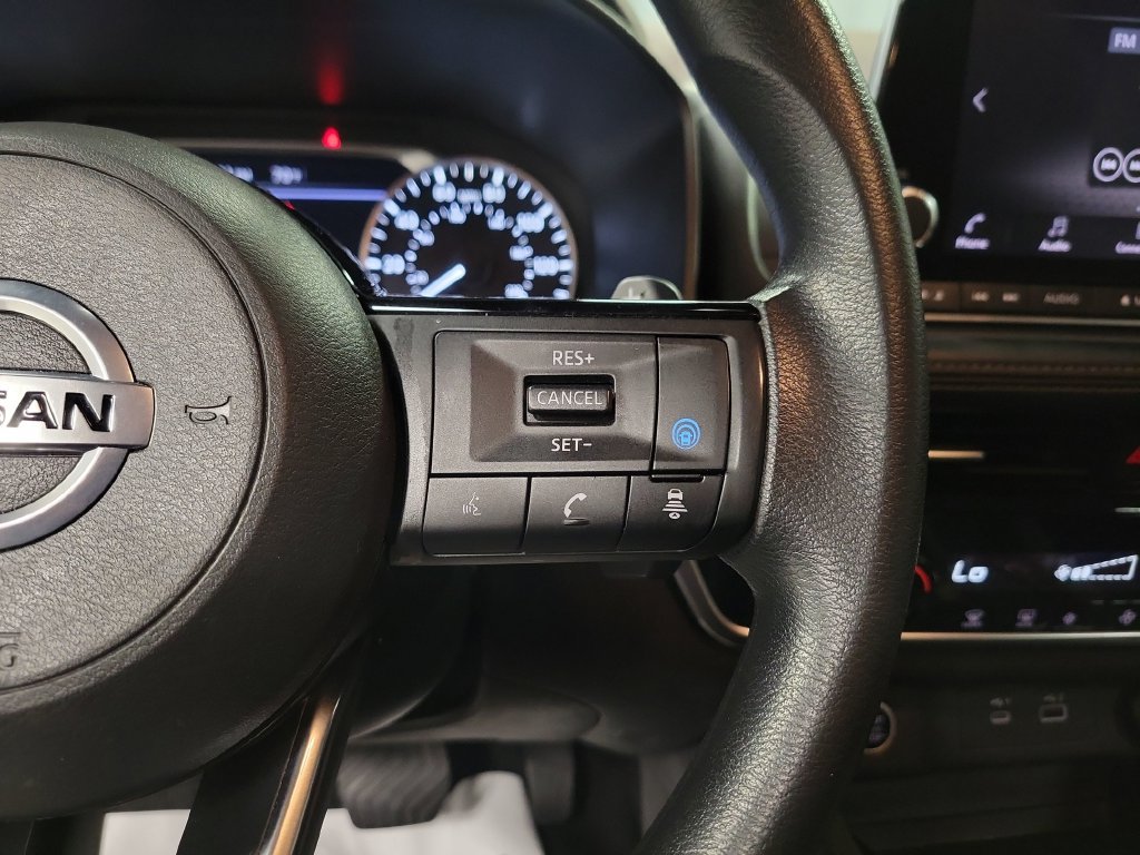 Used 2021 Nissan Rogue SV AWD/4WD image 23