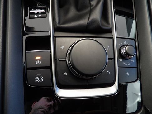 Certified 2025 MAZDA CX-50 Meridian Edition w/ Weather Package image 33