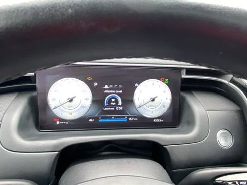 Used 2023 Hyundai Tucson Limited AWD/4WD image 19