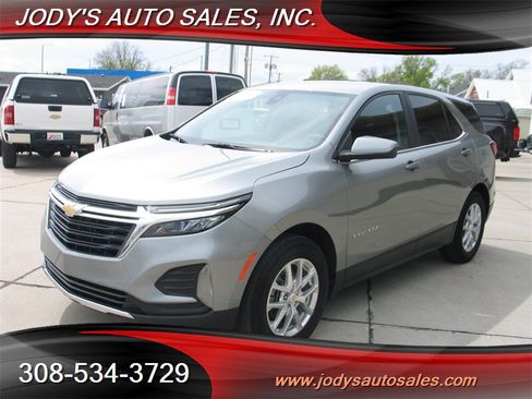 Used 2023 Chevrolet Equinox LT image 33