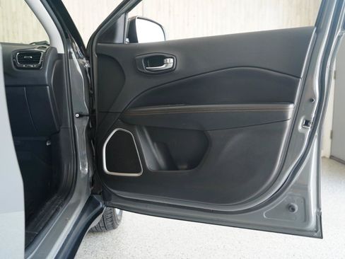 Used 2019 Jeep Compass Limited AWD/4WD image 33