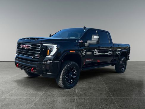 Used 2025 GMC Sierra 2500 AT4 w/ AT4 Premium Plus Package AWD/4WD image 3