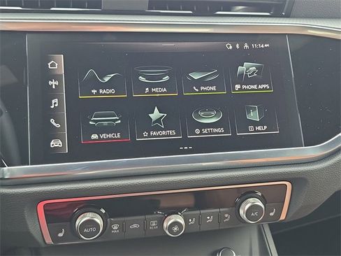 Used 2025 Audi Q3 2.0T Premium w/ Convenience Package image 24