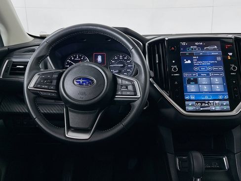 Used 2024 Subaru Ascent Premium w/ Convenience Package image 18