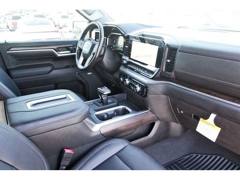 Used 2022 GMC Sierra 1500 SLT w/ SLT Convenience Package RWD image 28