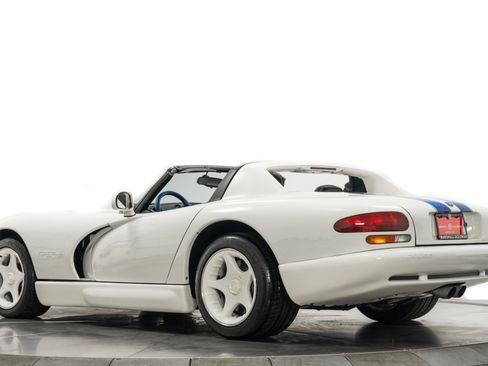 Used 1996 Dodge Viper RT/10 image 33