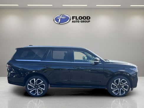 New 2026 Lincoln Navigator Black Label AWD/4WD image 4