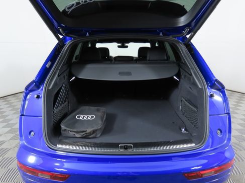 Used 2025 Audi Q5 e Premium Plus w/ Premium Plus Package image 30