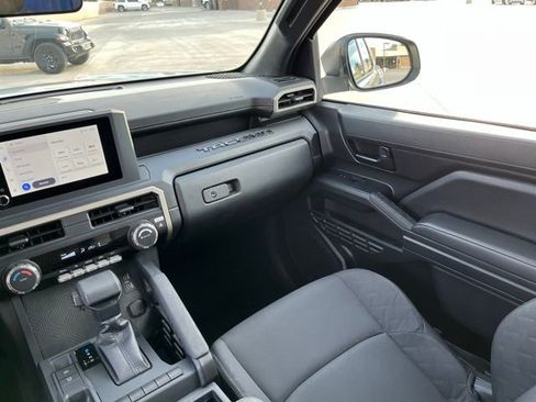 Used 2025 Toyota Tacoma SR image 13