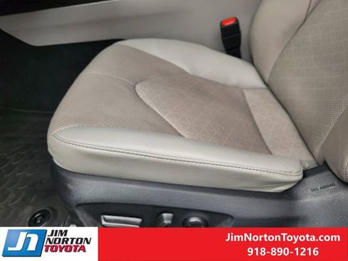 Used 2024 Toyota Camry XSE w/ Navigation Package image 26