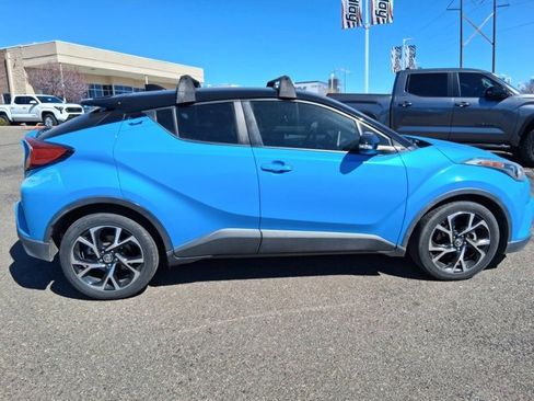 Used 2019 Toyota C-HR XLE image 9