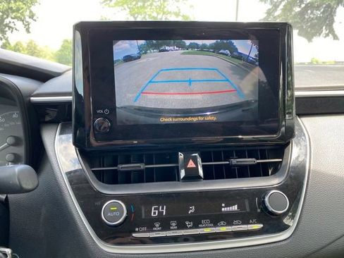 Used 2023 Toyota Corolla LE FWD image 16