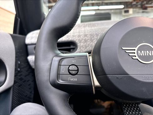 Used 2025 MINI Cooper S FWD image 20