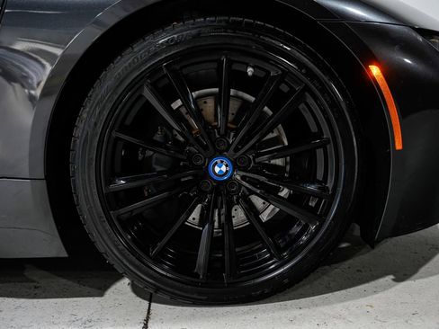 Used 2019 BMW i8 Coupe AWD/4WD image 44