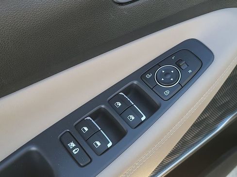 Used 2020 Hyundai Santa Fe SEL w/ Cargo Package image 23