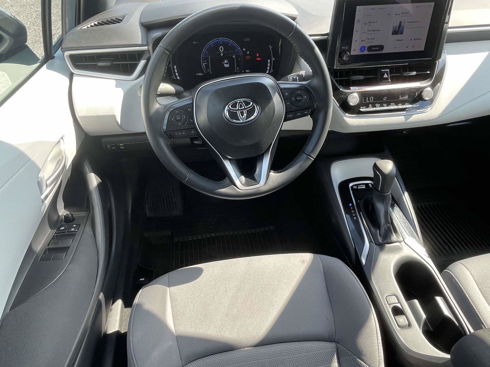 Used 2026 Toyota Corolla SE FWD image 11