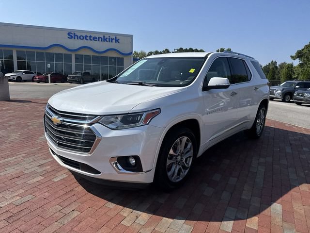 Used 2021 Chevrolet Traverse Premier w/ LPO, Floor Liner Package AWD/4WD image 1