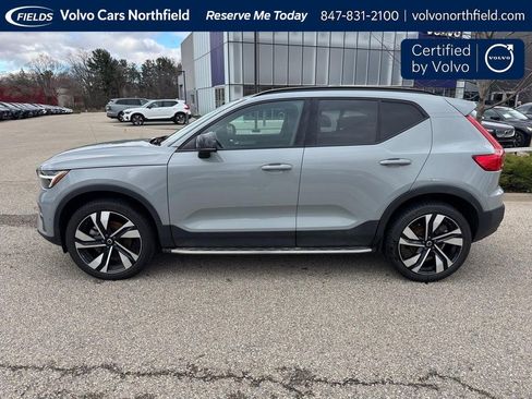 Certified 2025 Volvo XC40 B5 Ultra w/ Climate Package AWD/4WD image 1