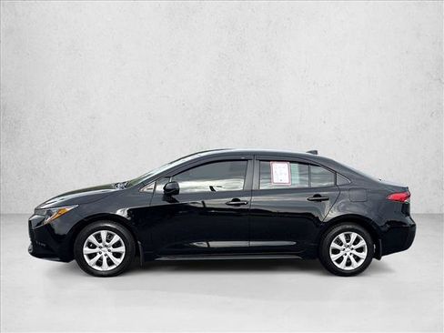 Certified 2025 Toyota Corolla LE FWD image 8
