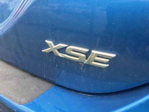 Used 2019 Toyota Camry XSE FWD image 6