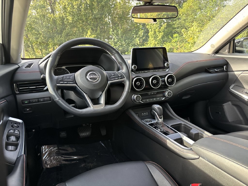 Certified 2025 Nissan Sentra SR w/ SR Premium Package FWD image 17