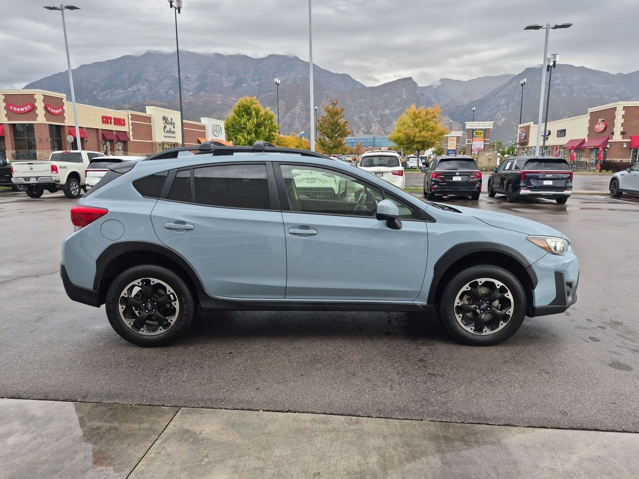 Used 2021 Subaru Crosstrek 2.0i Premium w/ Moonroof Package AWD/4WD image 2