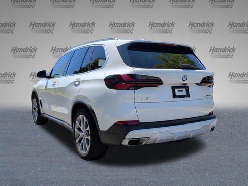 Used 2024 BMW X5 xDrive40i w/ Parking Assistance Package AWD/4WD image 9