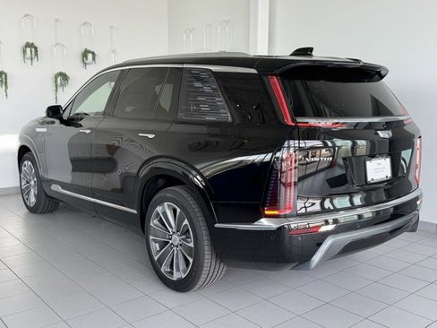 New 2026 Cadillac Vistiq Luxury image 34