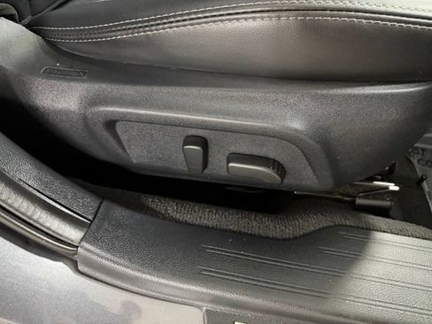 Used 2019 Subaru Outback 3.6R Limited AWD/4WD image 27