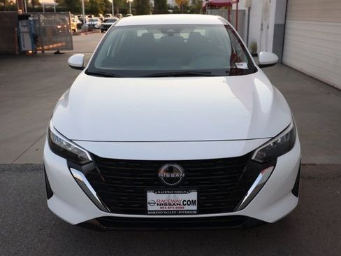 New 2025 Nissan Sentra SV image 9