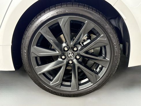 Certified 2025 Toyota Corolla XSE image 29